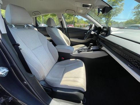 Used 2025 Honda Accord LX image 32