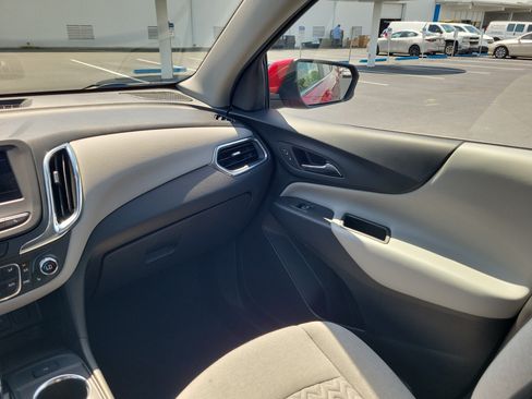 Used 2023 Chevrolet Equinox LT FWD image 13