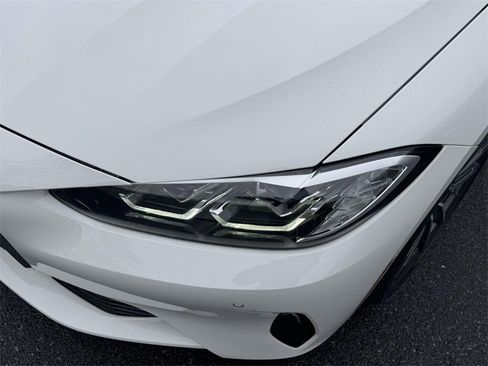 Used 2023 BMW 430i xDrive Coupe w/ Premium Package image 10