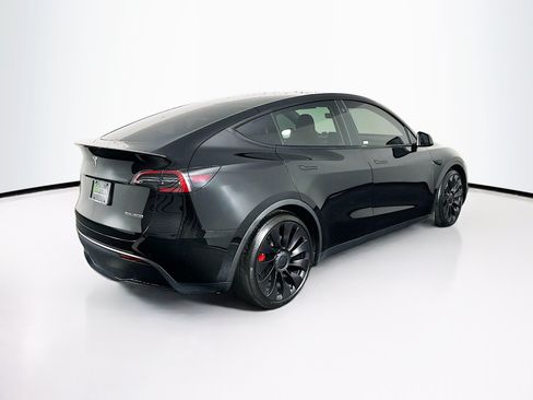 Used 2022 Tesla Model Y Performance AWD/4WD image 9