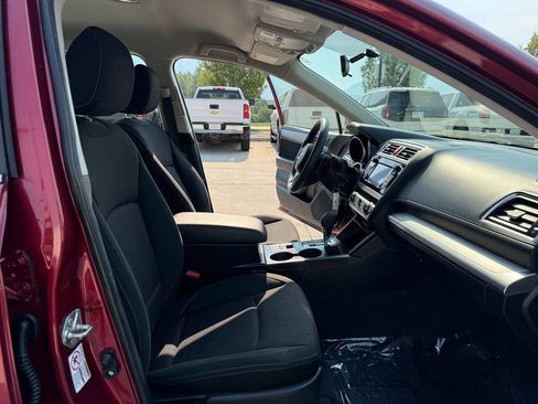 Used 2018 Subaru Outback 2.5i AWD/4WD image 22