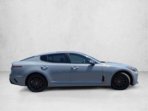 Used 2019 Kia Stinger GT2 RWD image 4