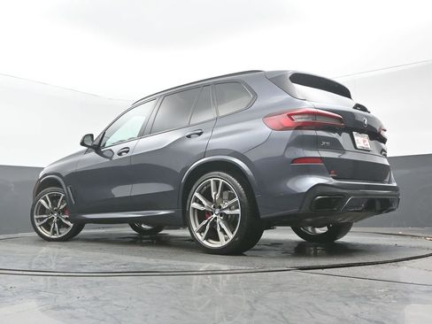 Used 2021 BMW X5 M50i image 32