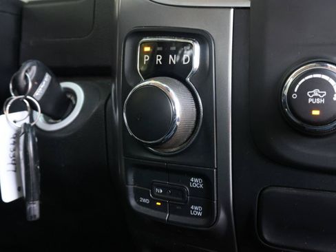Used 2021 RAM 1500 Classic SLT AWD/4WD image 11