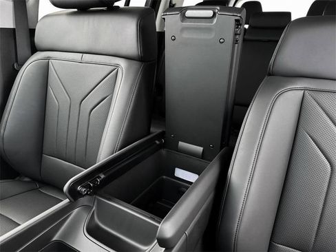 Used 2026 Hyundai Santa Fe SEL image 18