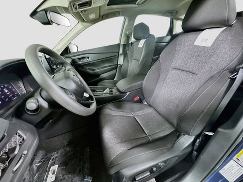 Used 2025 Honda Accord SE image 18