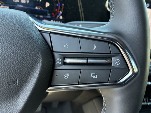 Used 2026 Chevrolet Suburban Premier image 29