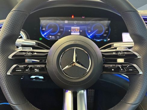 Used 2022 Mercedes-Benz EQS 580 4MATIC Sedan image 19