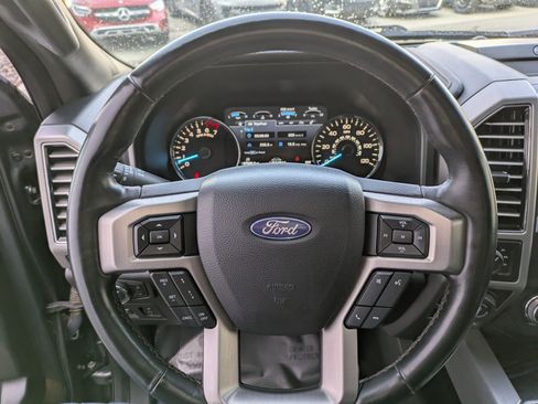 Used 2019 Ford F150 Platinum w/ Equipment Group 701A Luxury image 17