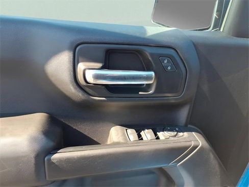 Used 2023 Chevrolet Silverado 1500 Custom image 15