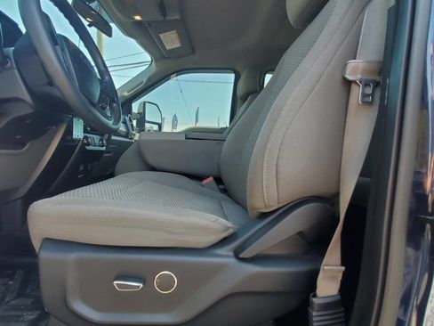 Used 2017 Ford F350 XLT w/ XLT Premium Package AWD/4WD image 15