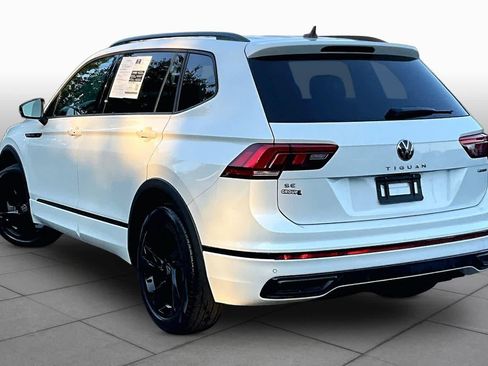 Used 2024 Volkswagen Tiguan SE R-Line AWD/4WD image 12