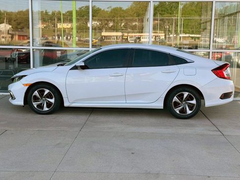 Used 2019 Honda Civic LX image 2