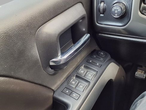 Used 2018 Chevrolet Silverado 1500 LT w/ All Star Edition AWD/4WD image 17