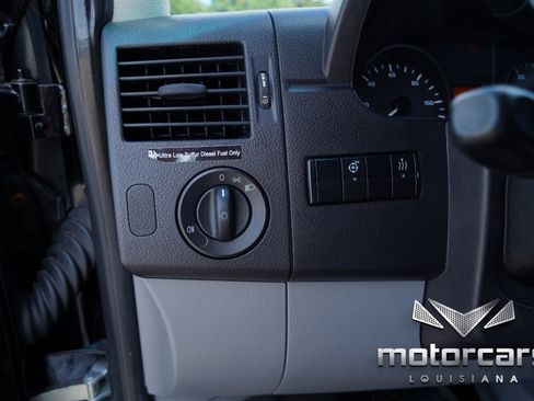 Used 2015 Mercedes-Benz Sprinter 3500 image 35