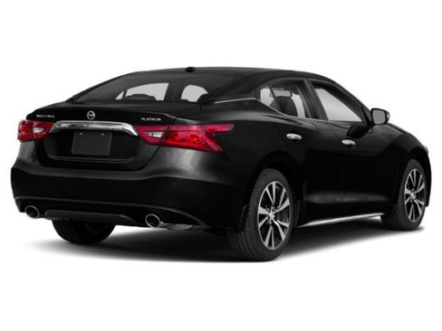 Used 2018 Nissan Maxima Platinum FWD image 2