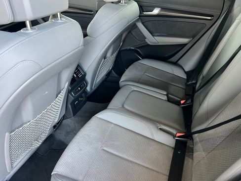 Used 2022 Audi SQ5 Premium w/ Convenience Package image 12