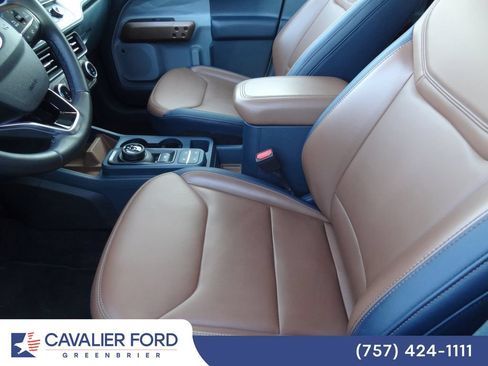 Used 2023 Ford Maverick Lariat w/ Lariat Luxury Package AWD/4WD image 8