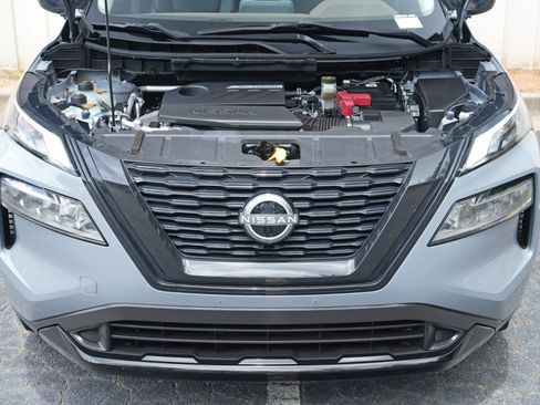 Used 2023 Nissan Rogue SV w/ SV Premium B Package FWD image 7