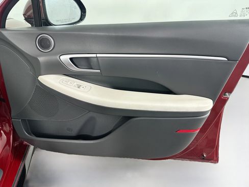 Used 2025 Hyundai Sonata SEL FWD image 32