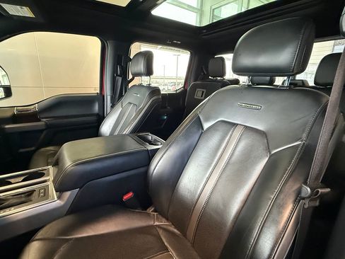 Used 2017 Ford F150 Platinum w/ Equipment Group 701A Luxury image 19