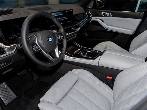 New 2026 BMW X5 xDrive50e w/ Climate Comfort Package image 15