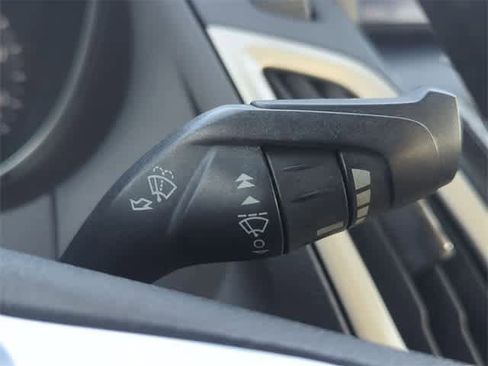 Used 2013 Ford Focus SE image 25