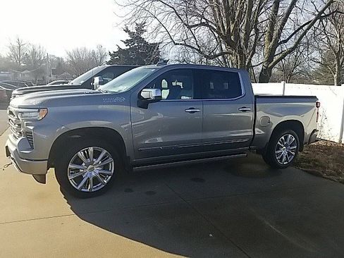 Certified 2024 Chevrolet Silverado 1500 High Country image 9
