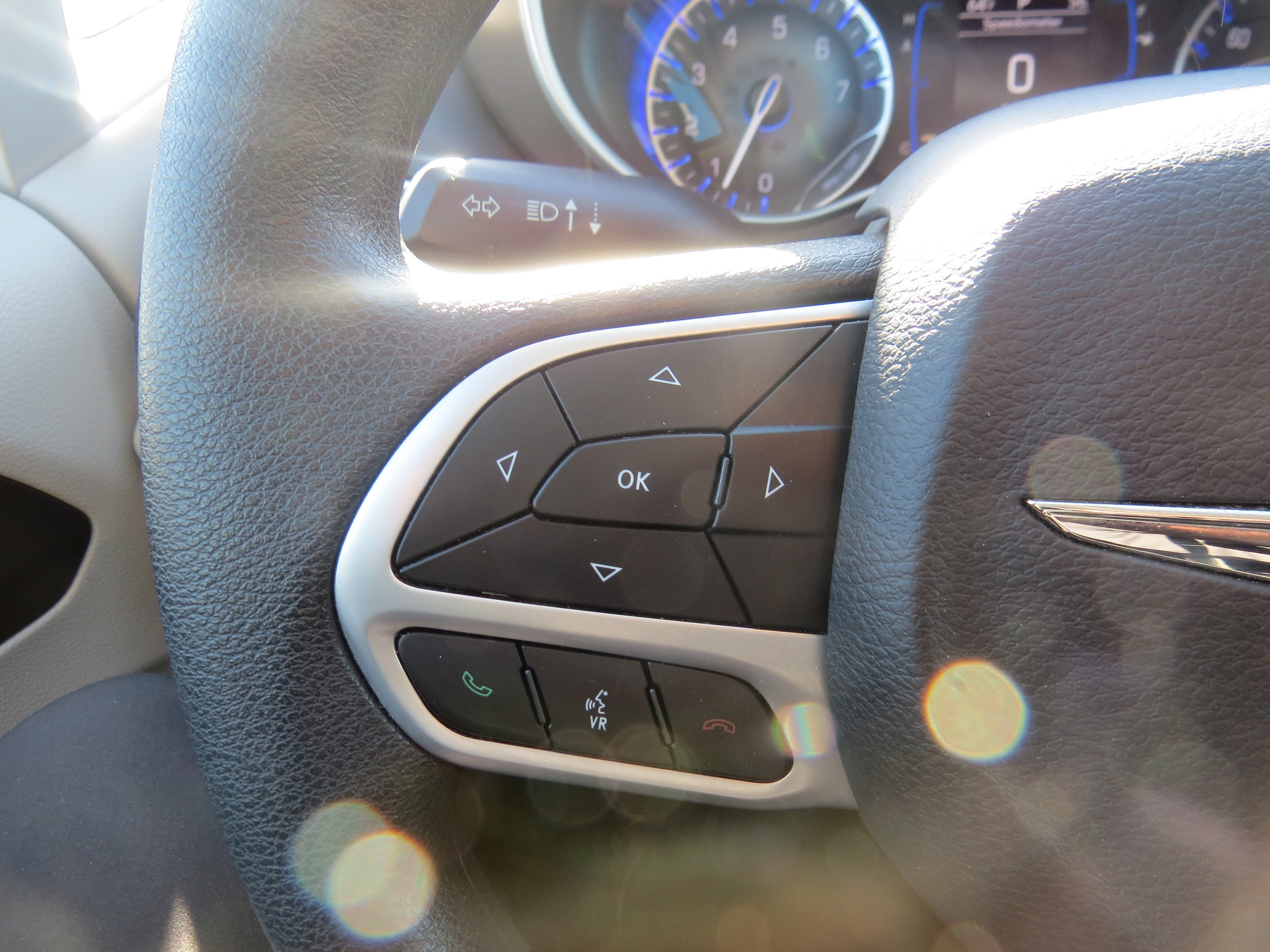 Used 2018 Chrysler Pacifica Touring Plus FWD image 20
