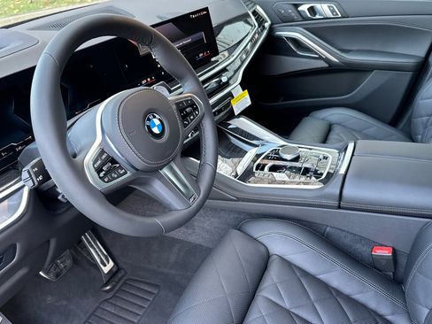 New 2026 BMW X6 xDrive40i image 7