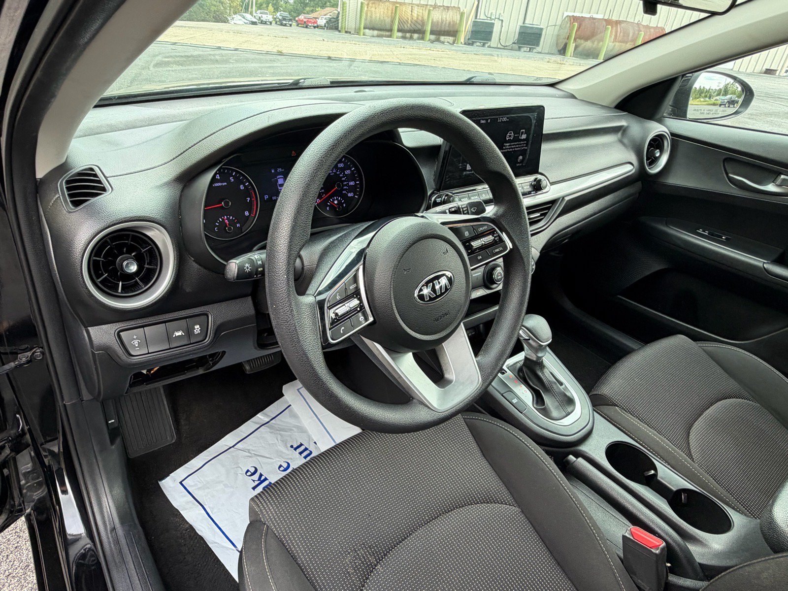 Used 2020 Kia Forte LXS FWD image 24