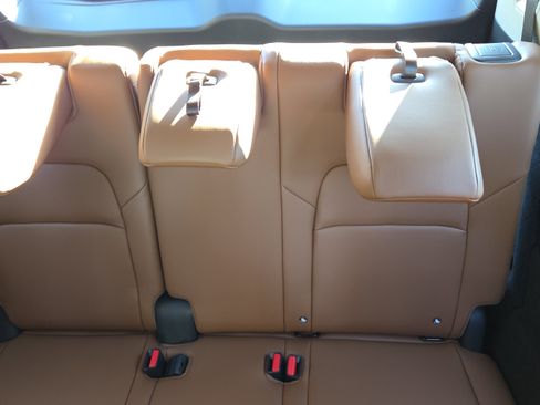 New 2026 Nissan Pathfinder Platinum image 13