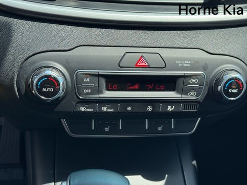 Used 2020 Kia Sorento LX w/ LX I4 Convenience Package FWD image 23