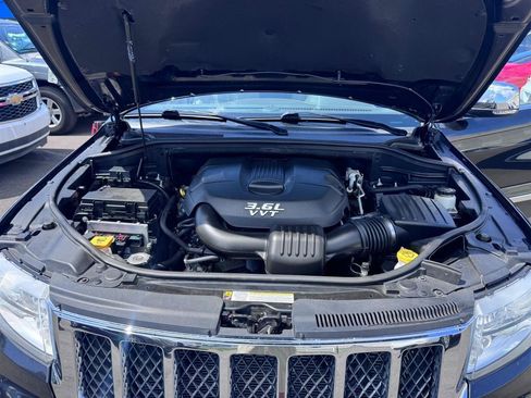 Used 2013 Jeep Grand Cherokee Overland RWD image 48