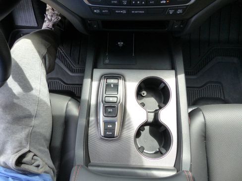 Used 2024 Honda Ridgeline TrailSport image 37