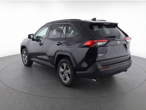 Used 2024 Toyota RAV4 XLE w/ Convenience Package image 6