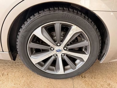 Used 2016 Subaru Legacy 2.5i Limited image 40