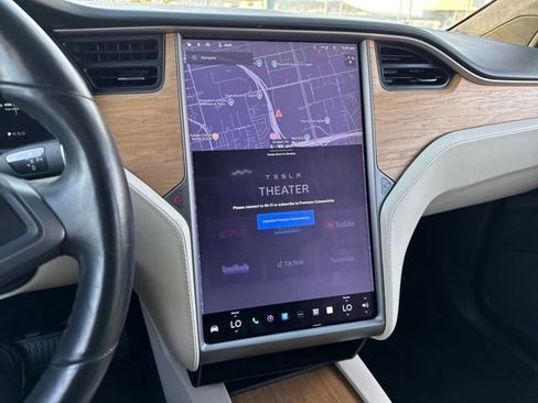 Used 2019 Tesla Model X Long Range image 13