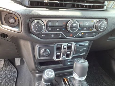New 2026 Jeep Gladiator Sport AWD/4WD image 12