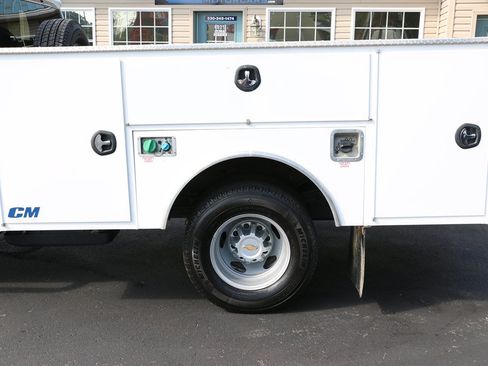 Used 2025 Chevrolet Silverado 3500 W/T w/ WT Convenience Package AWD/4WD image 46