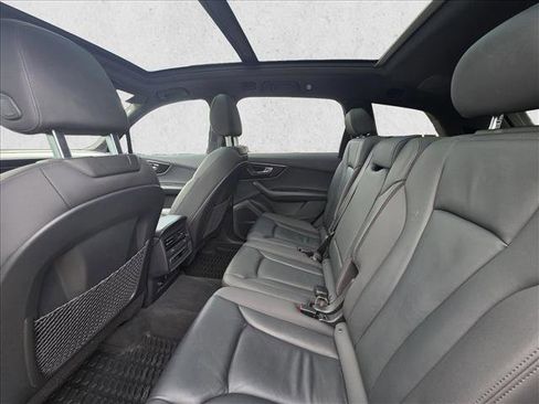 Used 2021 Audi Q7 2.0T Premium Plus w/ Premium Plus Package image 16