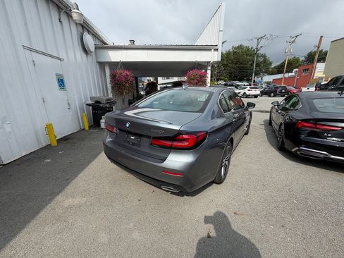 Used 2022 BMW 530i xDrive w/ Convenience Package AWD/4WD image 6