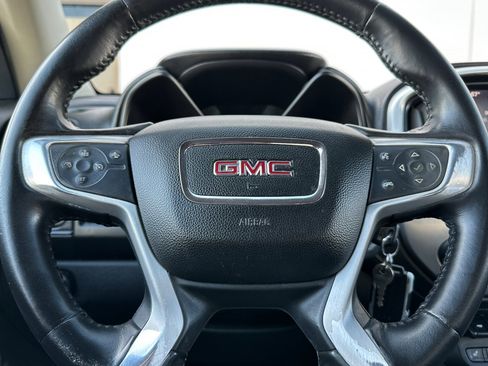 Used 2016 GMC Canyon SLT w/ Driver Alert Package image 33