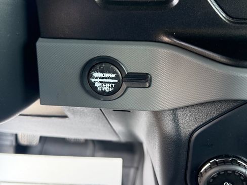 Used 2022 Ford Bronco Black Diamond AWD/4WD image 17