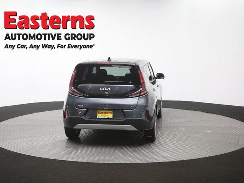 Used 2023 Kia Soul LX w/ LX Technology Package FWD image 36