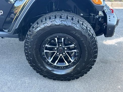 Certified 2025 Jeep Wrangler Unlimited Rubicon image 13