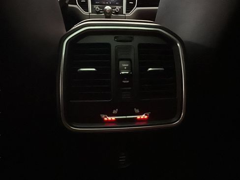 Used 2018 Porsche Macan S AWD/4WD image 23