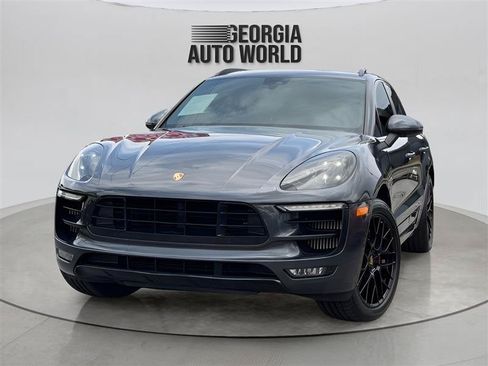 Used 2018 Porsche Macan GTS AWD/4WD image 1