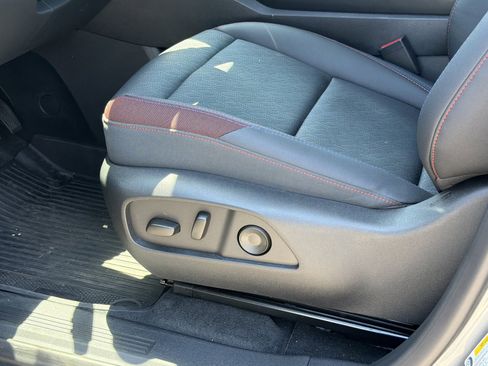 Used 2026 Chevrolet Equinox RS w/ Convenience Package III FWD image 15