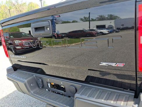 Certified 2022 Chevrolet Colorado ZR2 w/ ZR2 Midnight Special Edition image 53